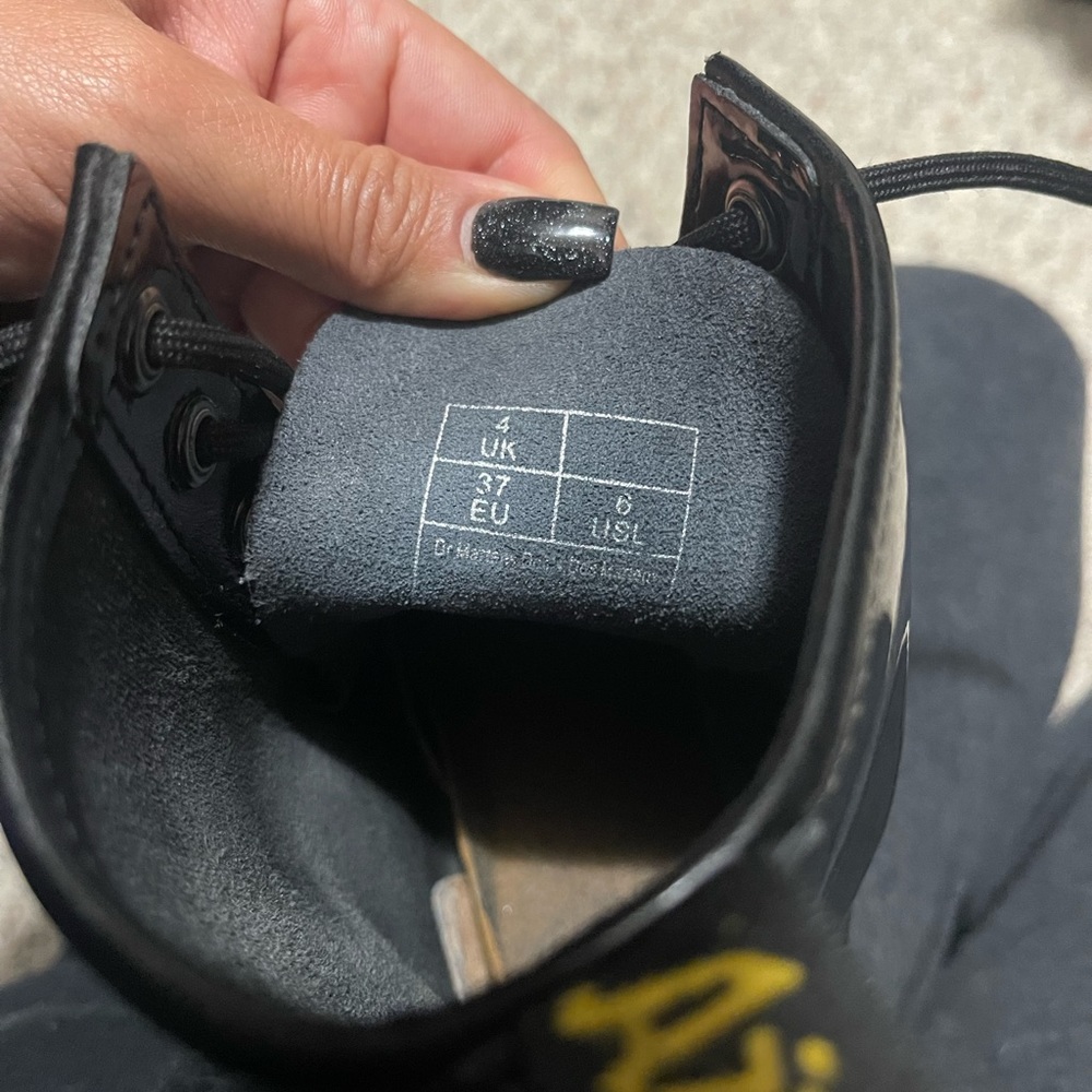 Patent Doc Martens - Picture 5 of 5